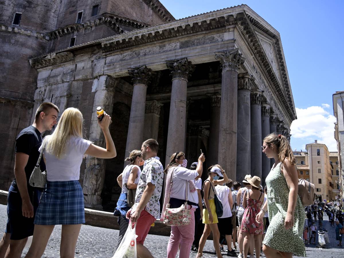 turismo boom di arrivi nel 2025 santanch233 merito anche dei piccoli comuni da Ilgiornale.it turismo boom di arrivi nel 2025 santanch233 merito anche dei piccoli comuni