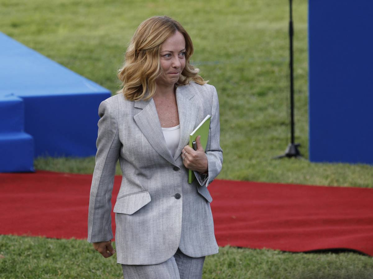 vado al seggio ma non ritiro le schede meloni fa impazzire la sinistra sul referendum