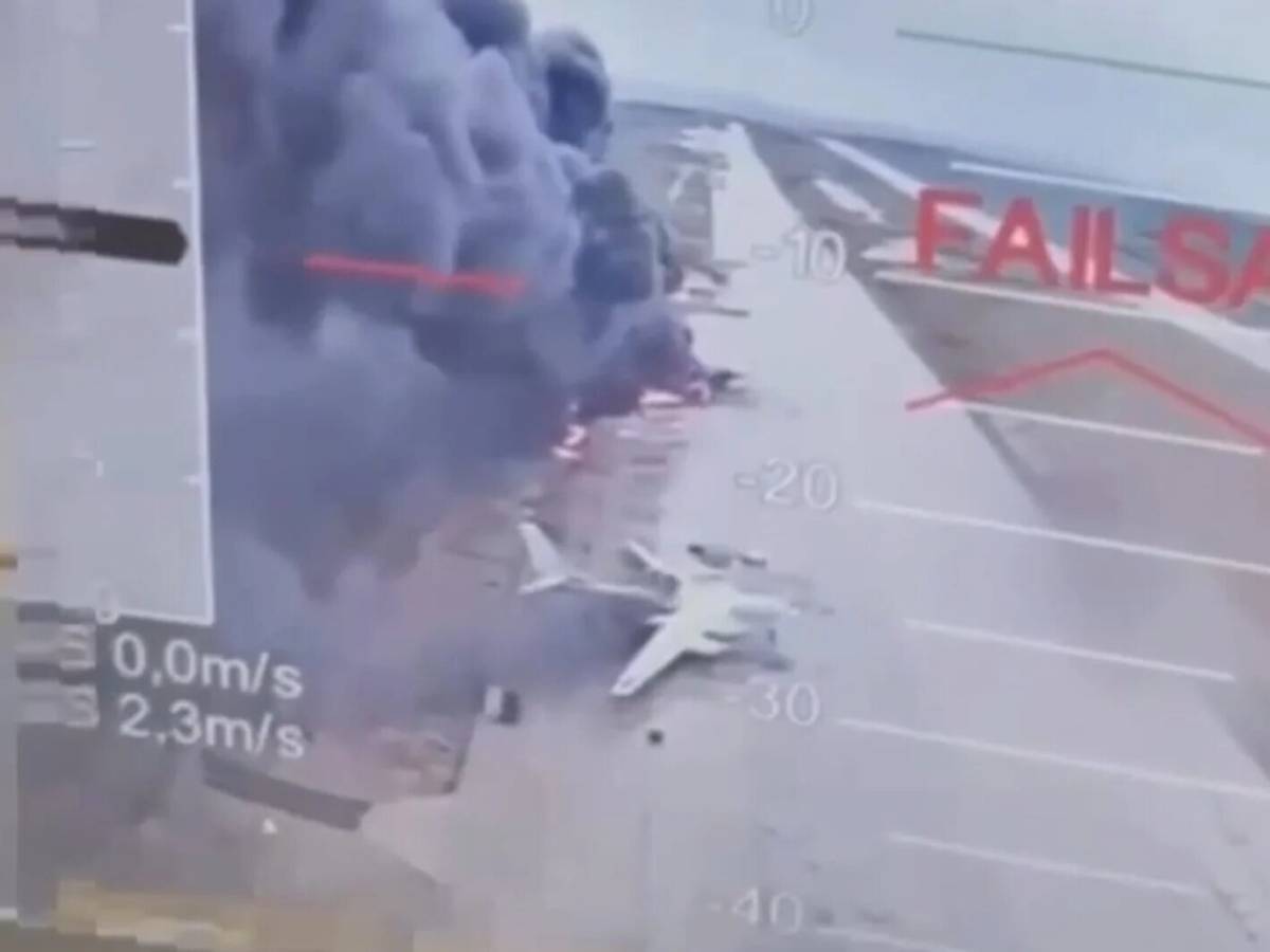 A50, Tu 95 e Tu 22 M3: ecco i bombardieri russi distrutti da Kiev e perché erano pericolosi A50, Tu 95 e Tu 22 M3: ecco i bombardieri russi distrutti da Kiev e perché erano pericolosi