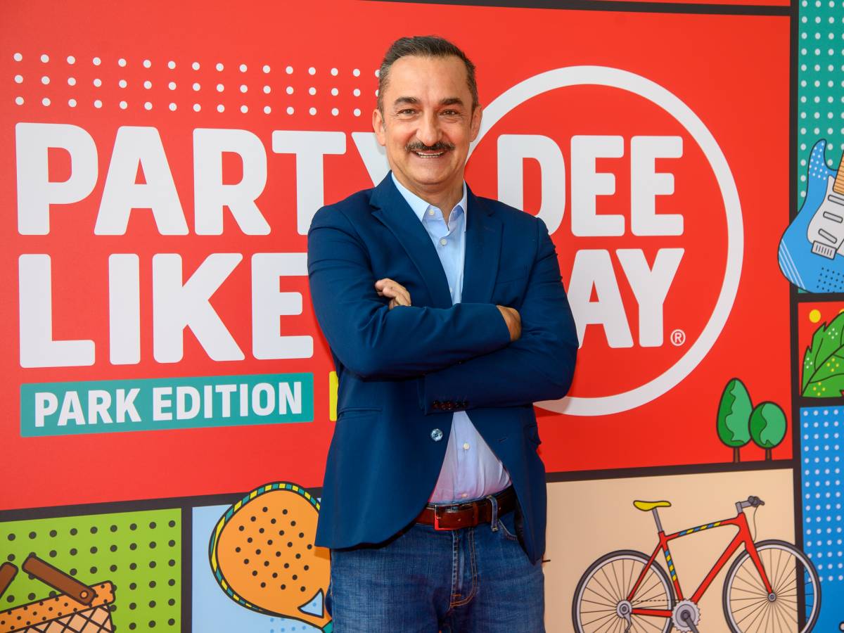 Deejay è uno stile di vita: Un'esperienza unica che va oltre la festa