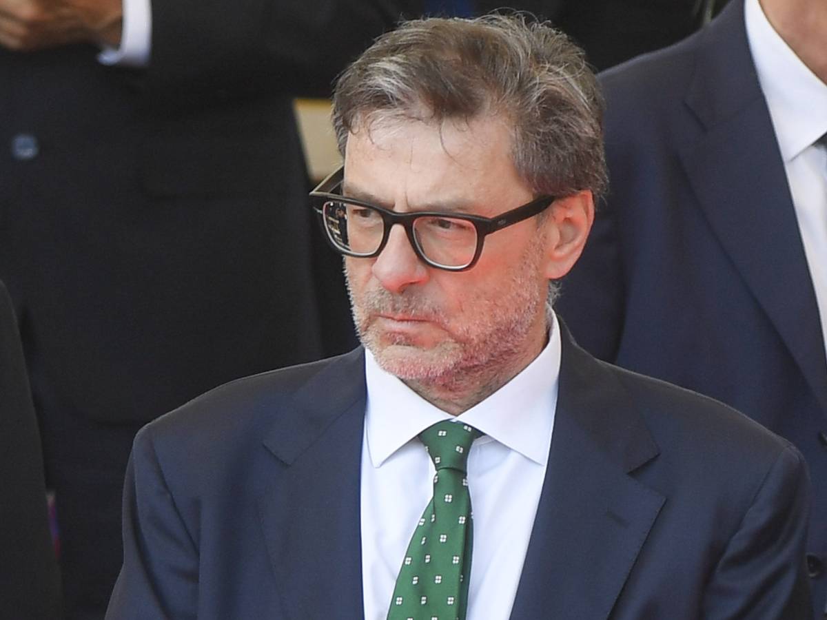giorgetti lotta alle criptovalute illegali con nuovi sistemi di tracciabilit224