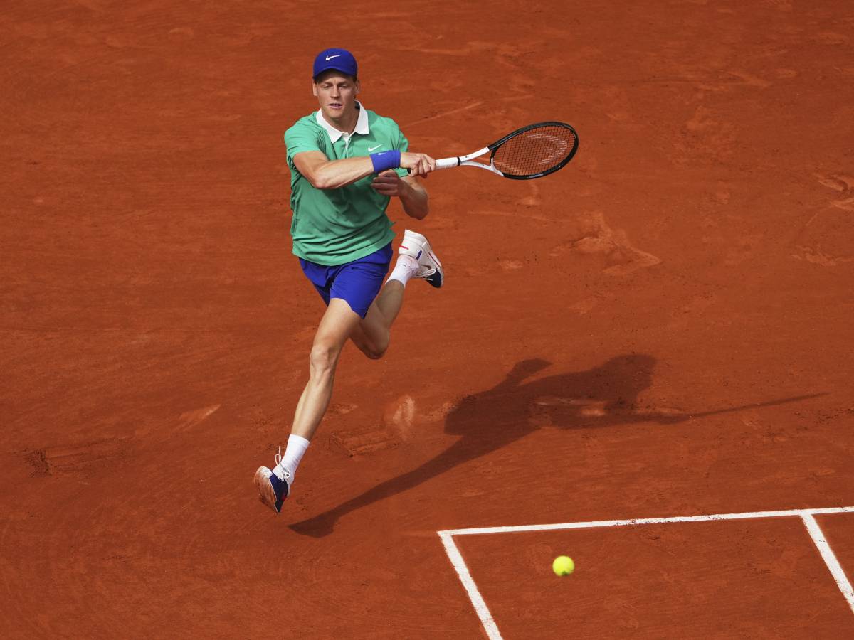roland garros sinner è strepitoso batte bublik in tre set e arriva in semifinale