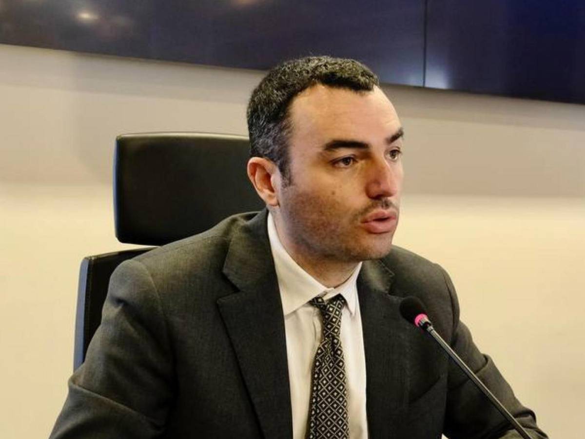 scelta dura e dolorosa si dimette da assessore allo sviluppo della puglia