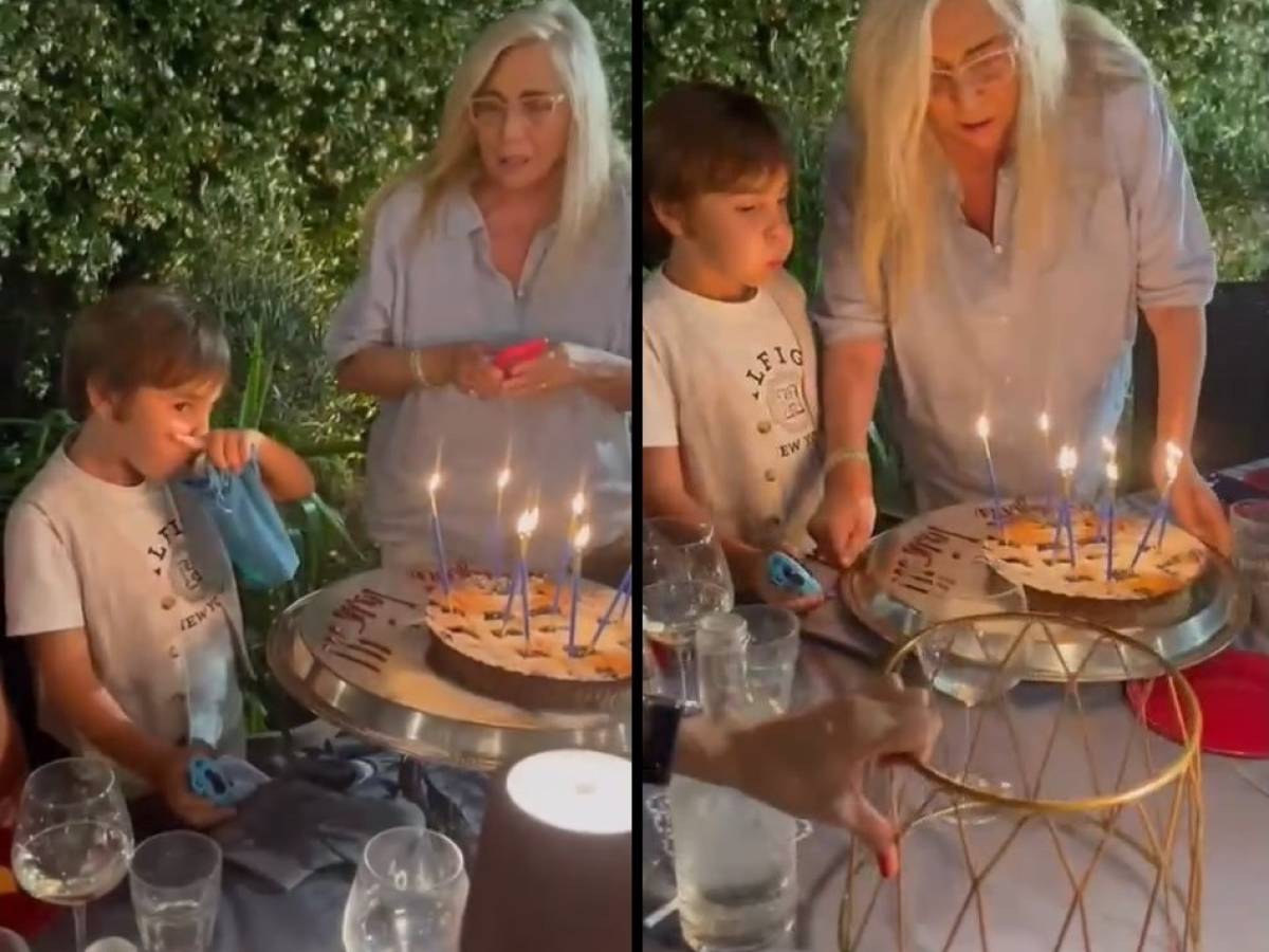 mara venier felice al compleanno del nipotino ma un dettaglio allarma i social