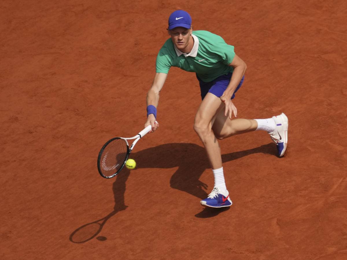 Roland Garros, Sinner Alcaraz 6 4, 7 6, 4 6, 4 3 | DIRETTA Roland Garros, Sinner Alcaraz 6 4, 7 6, 4 6, 4 3 | DIRETTA