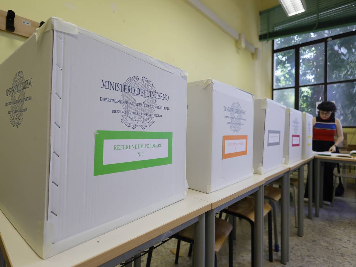 referendum urne chiuse via allo spoglio