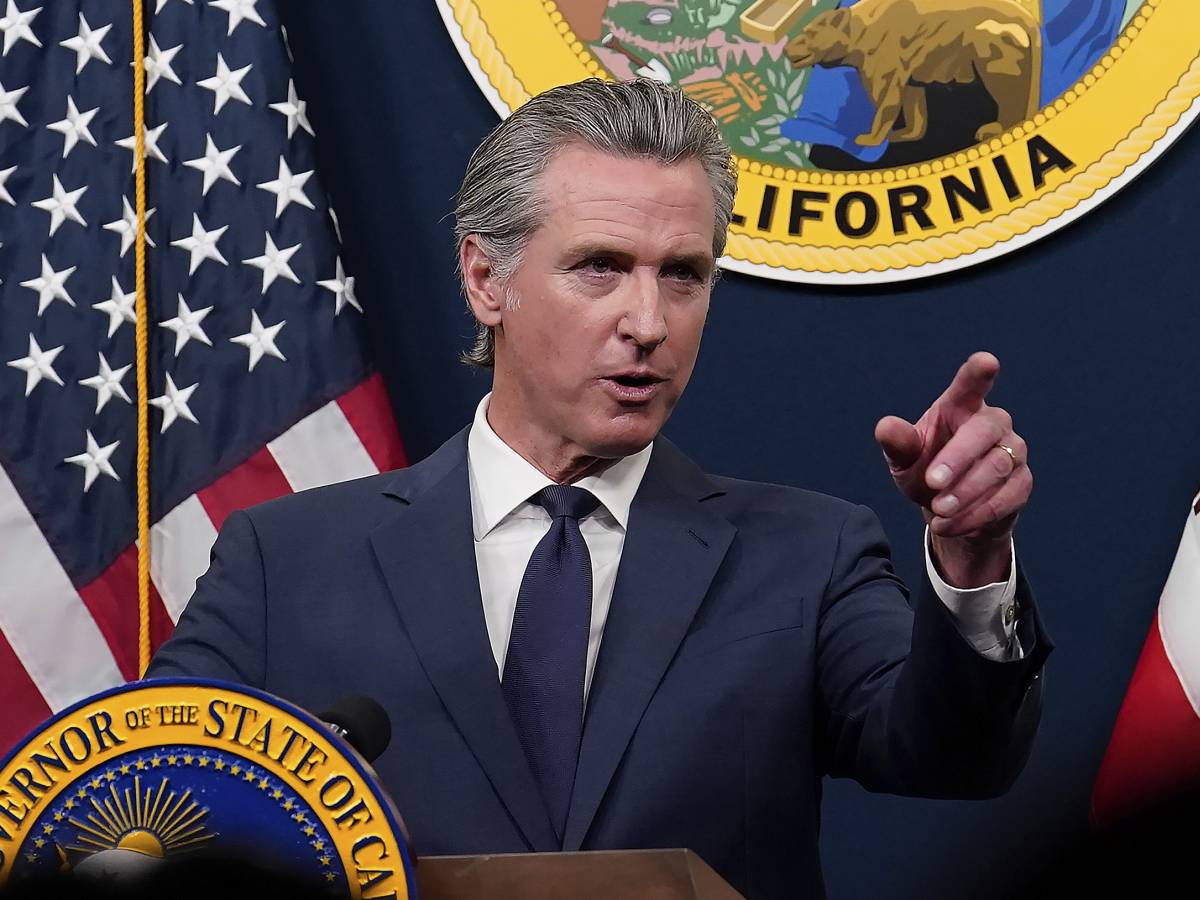 Chi è Newsom, il governatore che sfida Trump