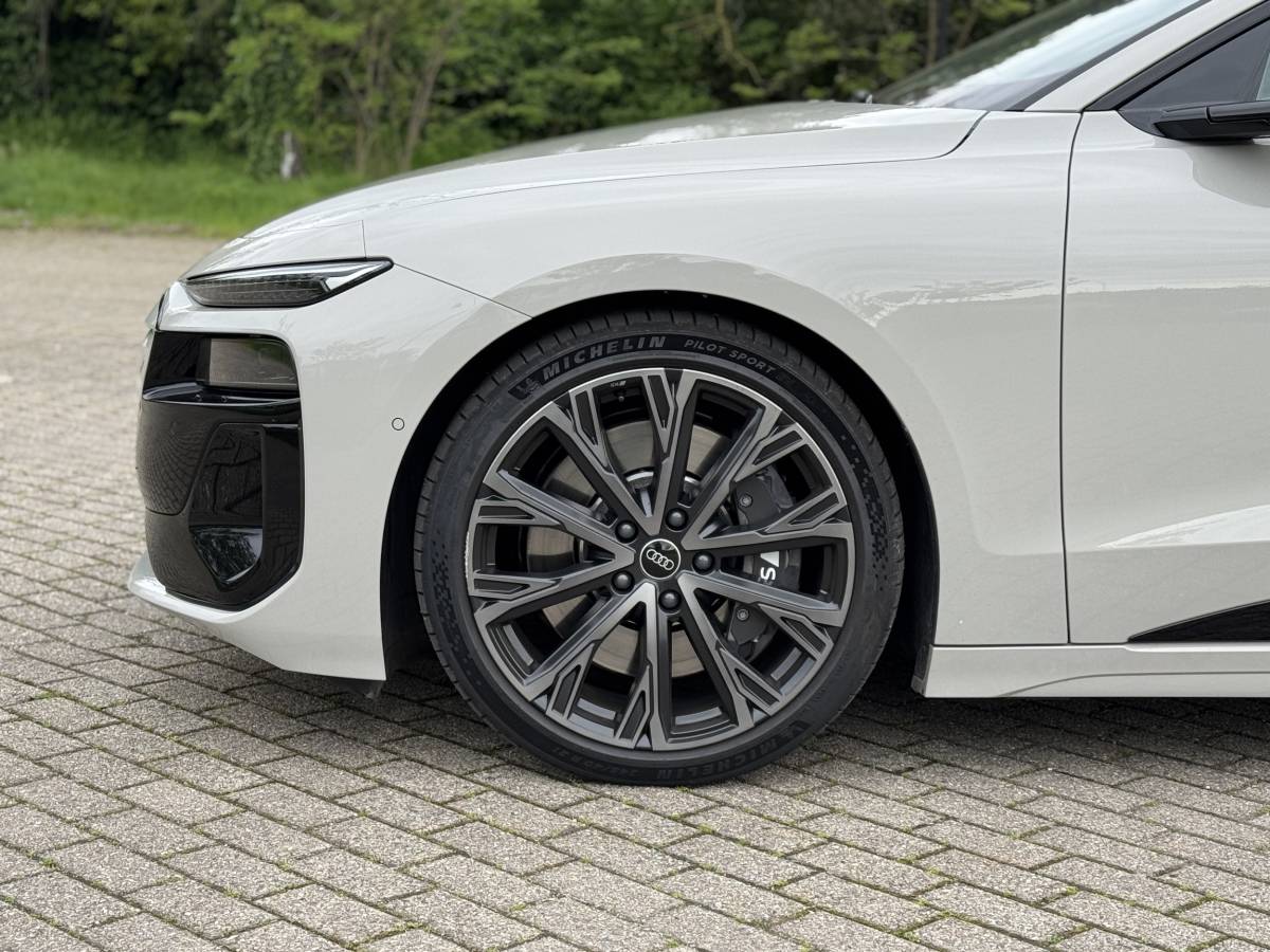 Audi S6 e-tron: guarda la gallery della super SW elettrica da oltre 500 CV 5