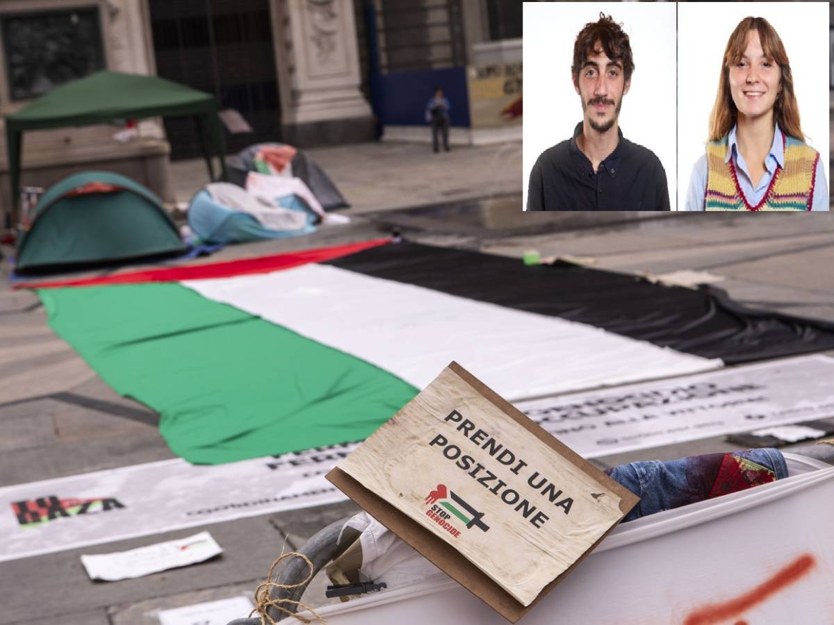 Due italiani arrestati al Cairo: erano partiti da Torino per partecipare alla marcia per Gaza Due italiani arrestati al Cairo: erano partiti da Torino per partecipare alla marcia per Gaza