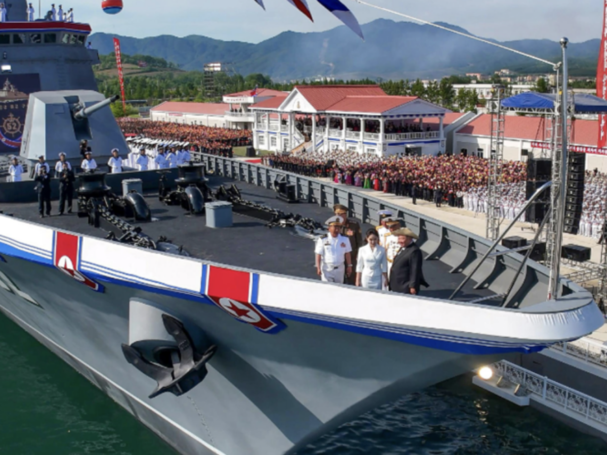 secondo tentativo riuscito kim presenta la super nave choe hyon