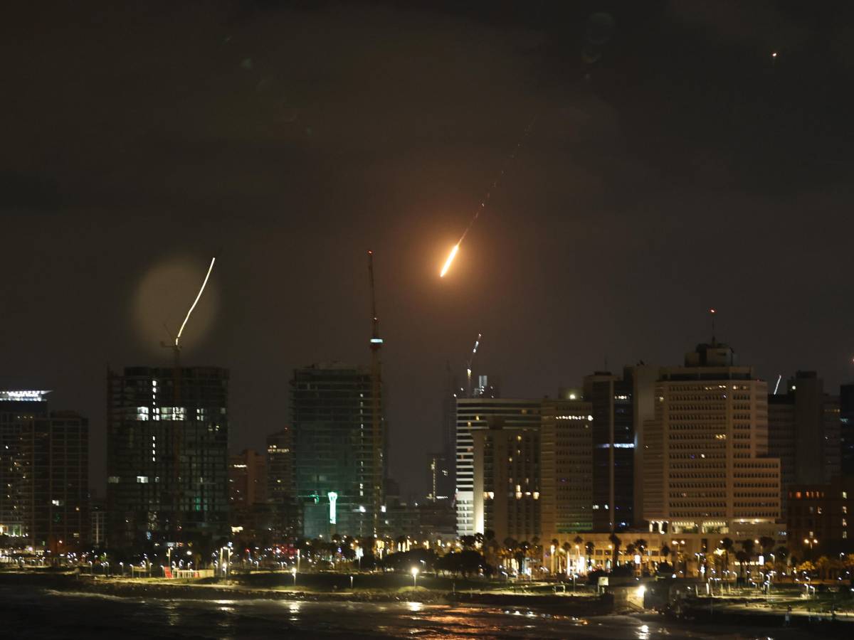 Netanyahu: "Dominiamo i cieli di Teheran". Iran: "Pronti a de escalation" | La diretta Netanyahu: "Dominiamo i cieli di Teheran". Iran: "Pronti a de escalation" | La diretta