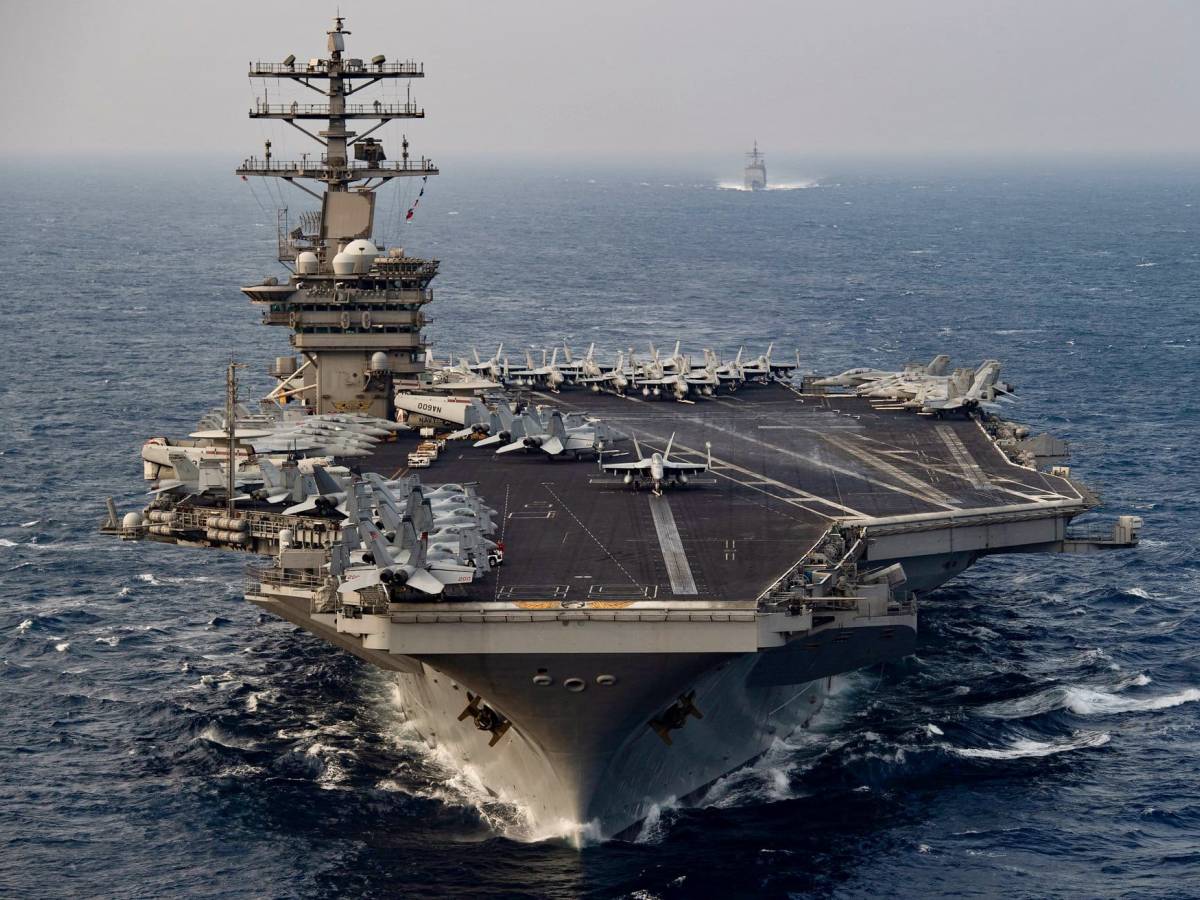 "Necessità urgente". Gli Usa inviano in Medio Oriente la portaerei USS Nimitz "Necessità urgente". Gli Usa inviano in Medio Oriente la portaerei USS Nimitz