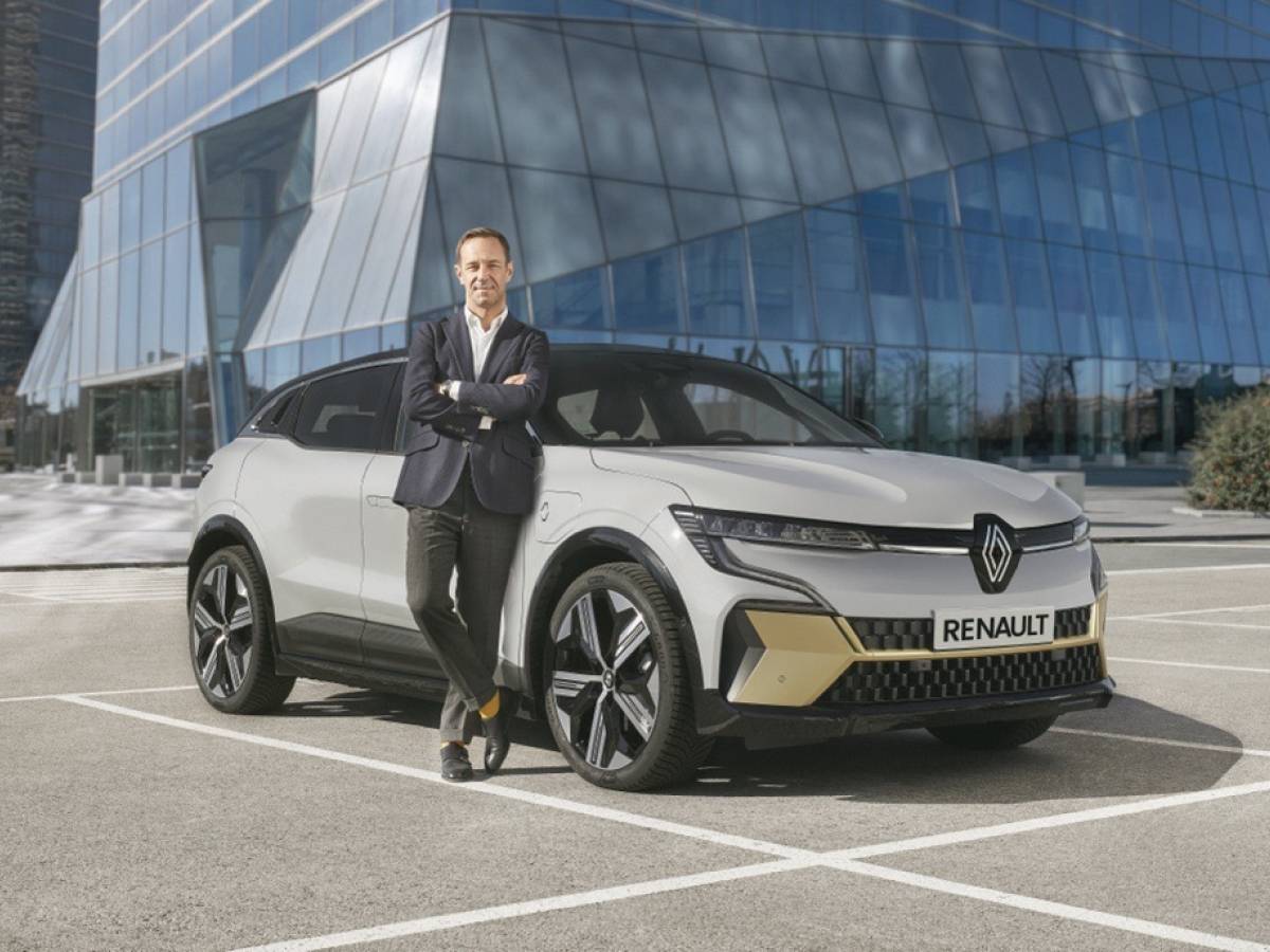 renault cambia guida in italia s233bastien guigues 232 il nuovo direttore generale