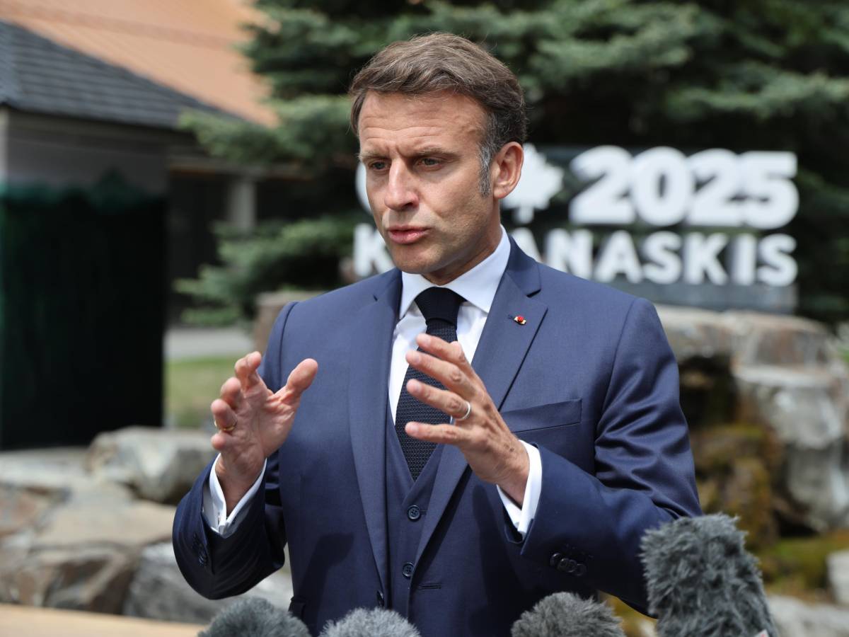 Ora Macron bacchetta Israele: "In Iran fermi raid su obiettivi non legati a nucleare" Ora Macron bacchetta Israele: "In Iran fermi raid su obiettivi non legati a nucleare"