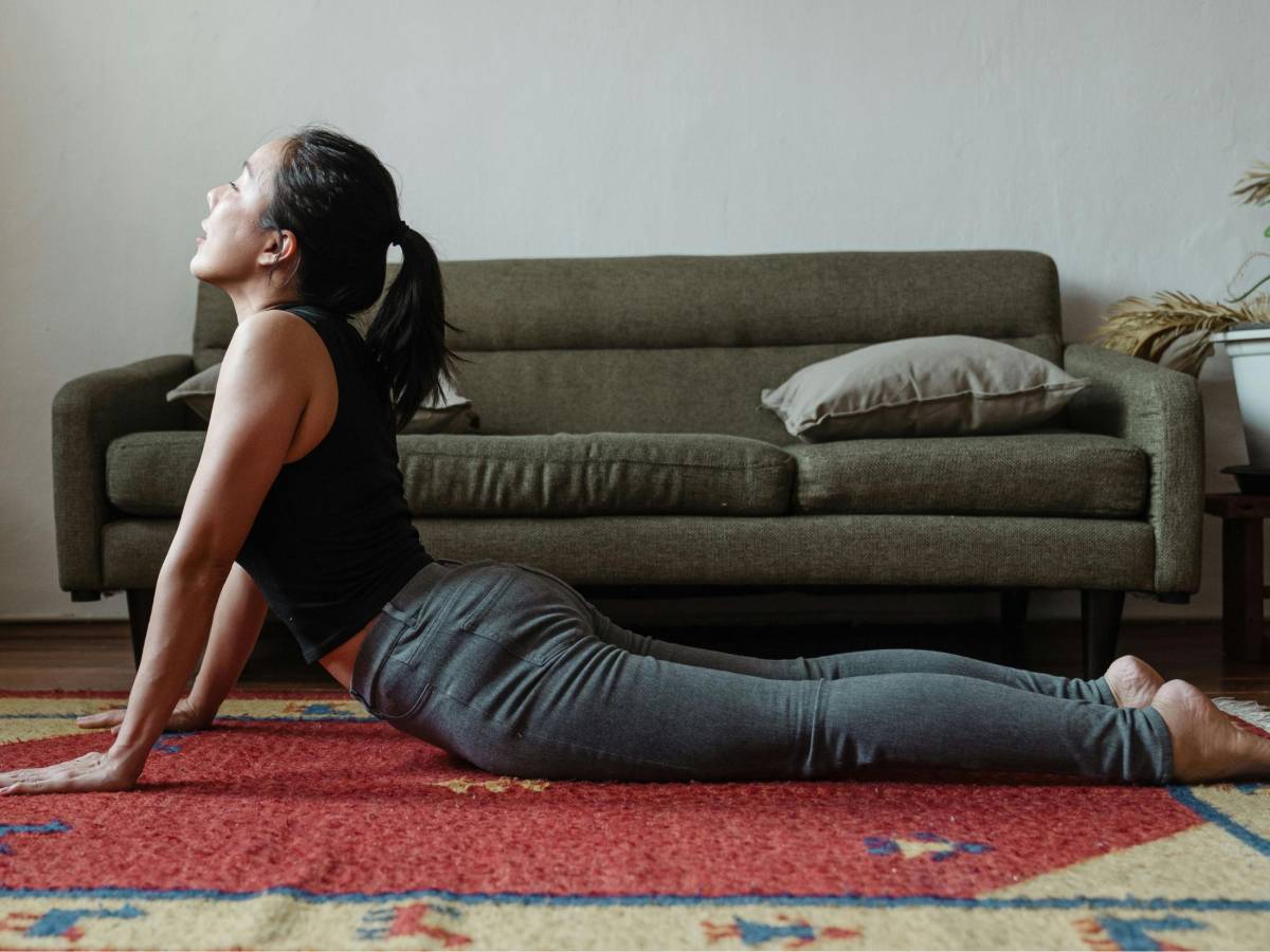 Dolore lombare, 5 proposte stretching per contrastare il problema Dolore lombare, 5 proposte stretching per contrastare il problema