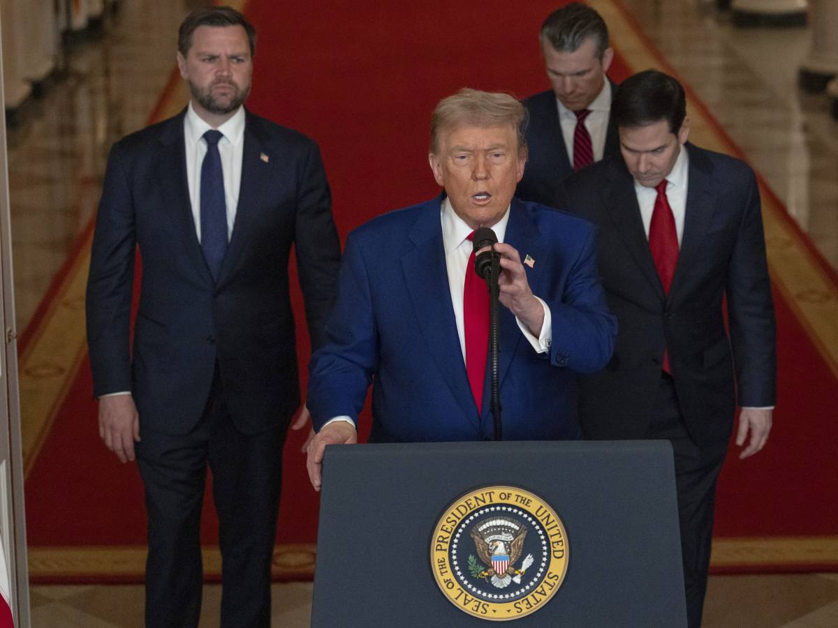 Trump: "Danni monumentali ai siti nucleari". Ma Usa divisi Trump: "Danni monumentali ai siti nucleari". Ma Usa divisi