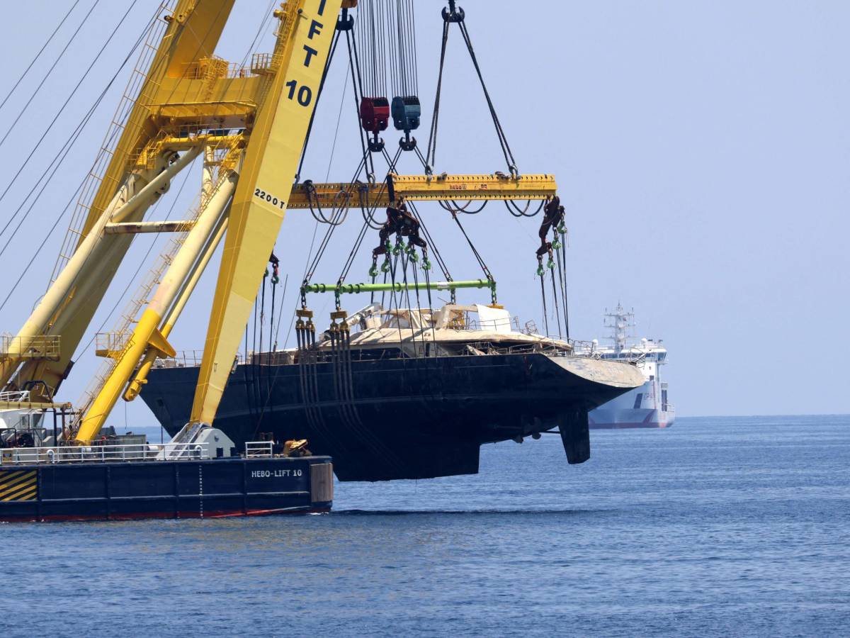 Bayesian, il relitto è in porto: ora gli accertamenti sulle cause del ...