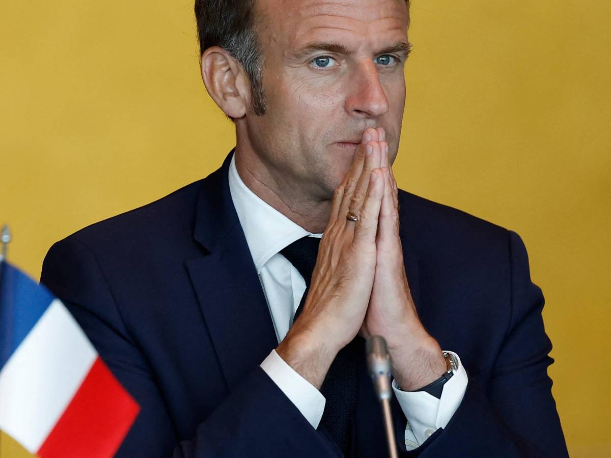 paga nicolas il movimento anti tasse e la rivolta social che spaventano macron