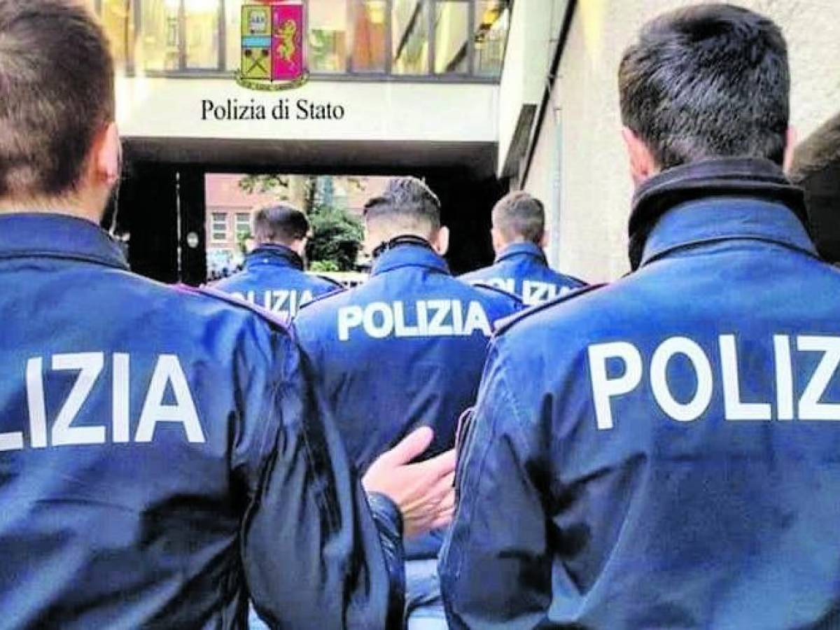 dal caso cucchi alla uno bianca la divisa sotto accusa da Ilgiornale.it dal caso cucchi alla uno bianca la divisa sotto accusa