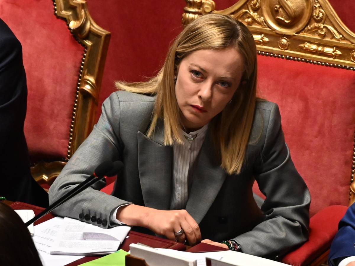 iran meloni gela l opposizione non 232 questo il tempo