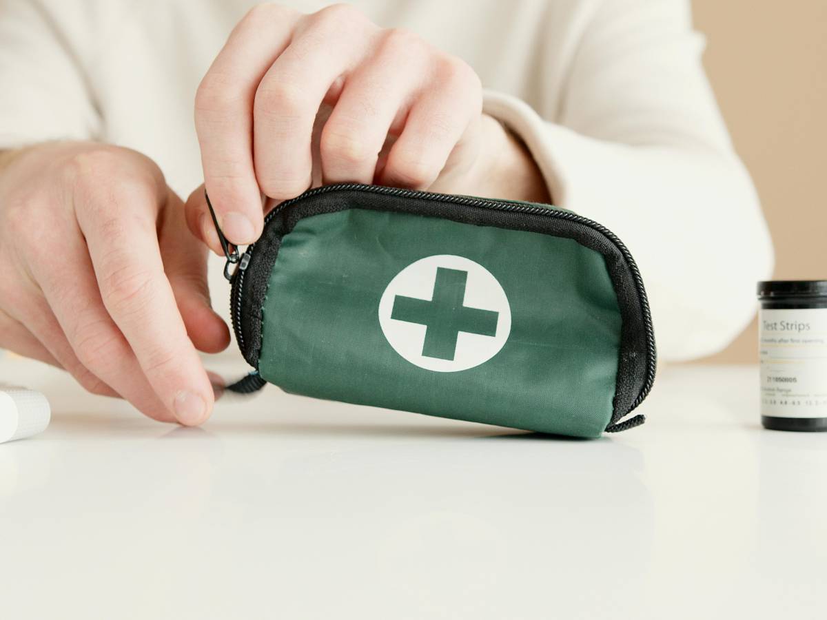 Quali medicinali portare in vacanza: il kit viaggio che non deve mancare Quali medicinali portare in vacanza: il kit viaggio che non deve mancare