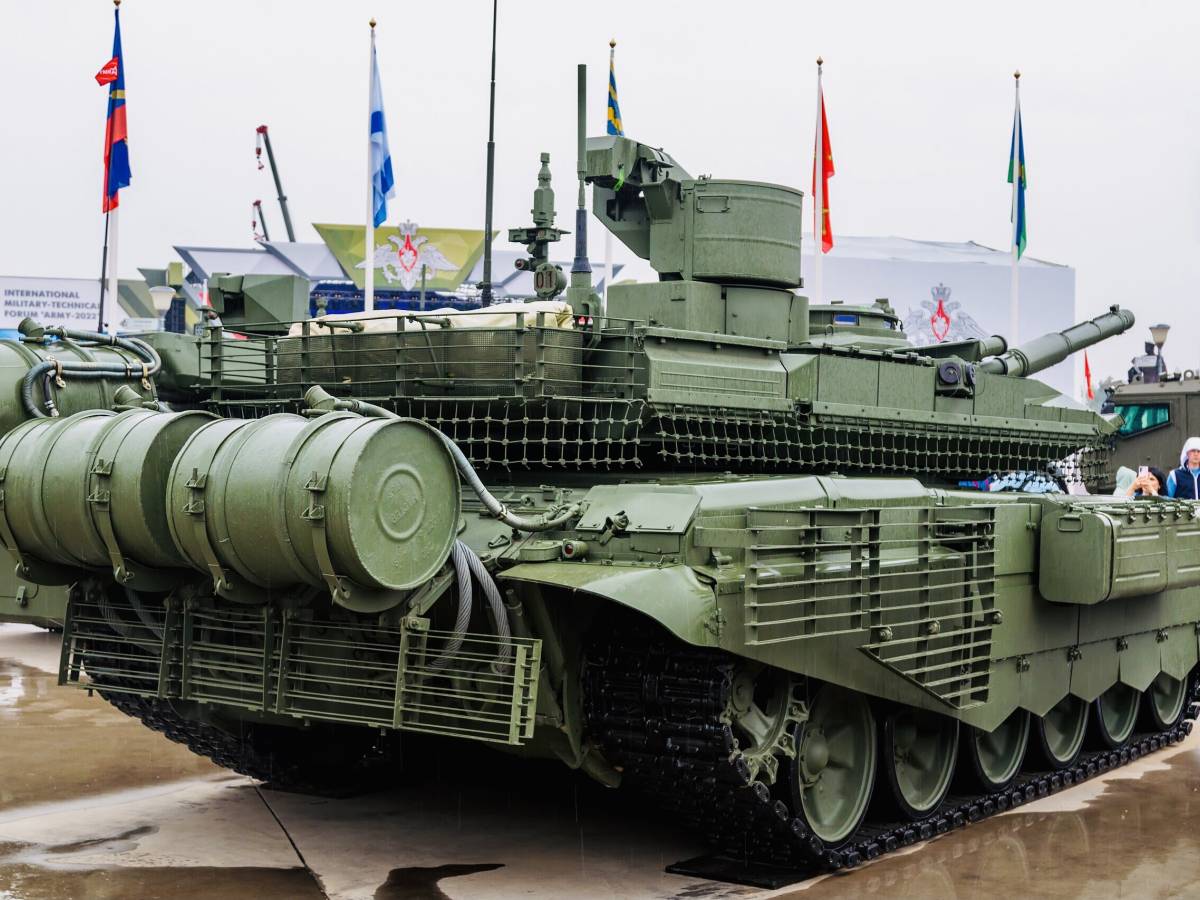 Mosca punta tutto su T 90M: la mossa di Putin per la sua armata di tank Mosca punta tutto su T 90M: la mossa di Putin per la sua armata di tank