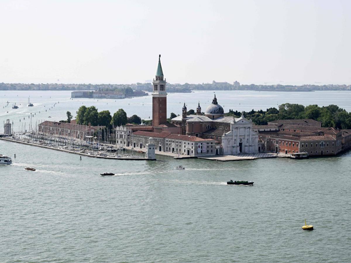 Matrimonio Jeff Bezos, la lista degli Yacht dei multimilionari arrivati a Venezia: ecco il loro valore Matrimonio Jeff Bezos, la lista degli Yacht dei multimilionari arrivati a Venezia: ecco il loro valore