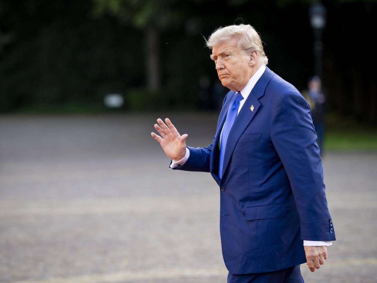 "Bomb bomb Iran", lo sfottò di Trump sull "Bomb bomb Iran", lo sfottò di Trump sull