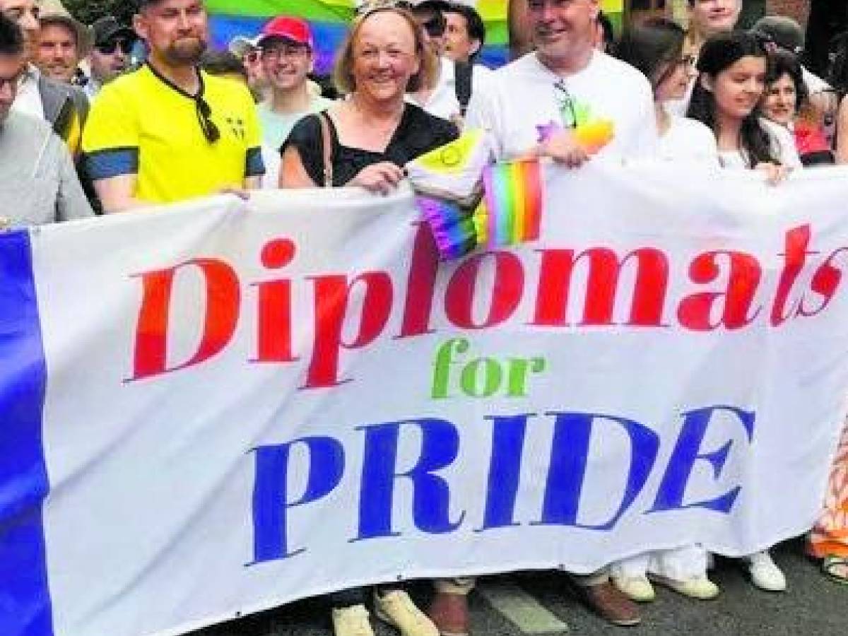 l ungheria sfida l ue sul pride orb225n a ursula come breznev