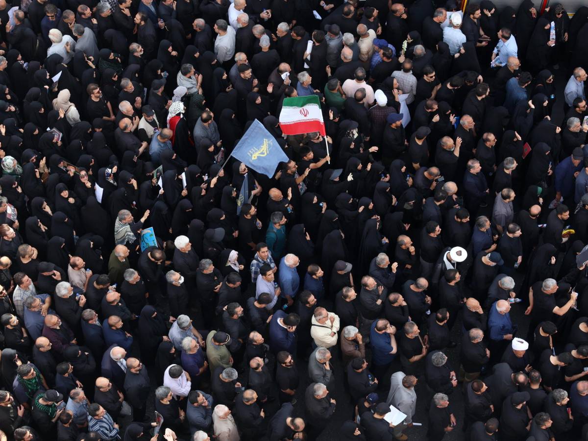 Nuova ammissione del Pentagono sui raid in Iran. "Nessuna bomba anti bunker su Isfahan" Nuova ammissione del Pentagono sui raid in Iran. "Nessuna bomba anti bunker su Isfahan"