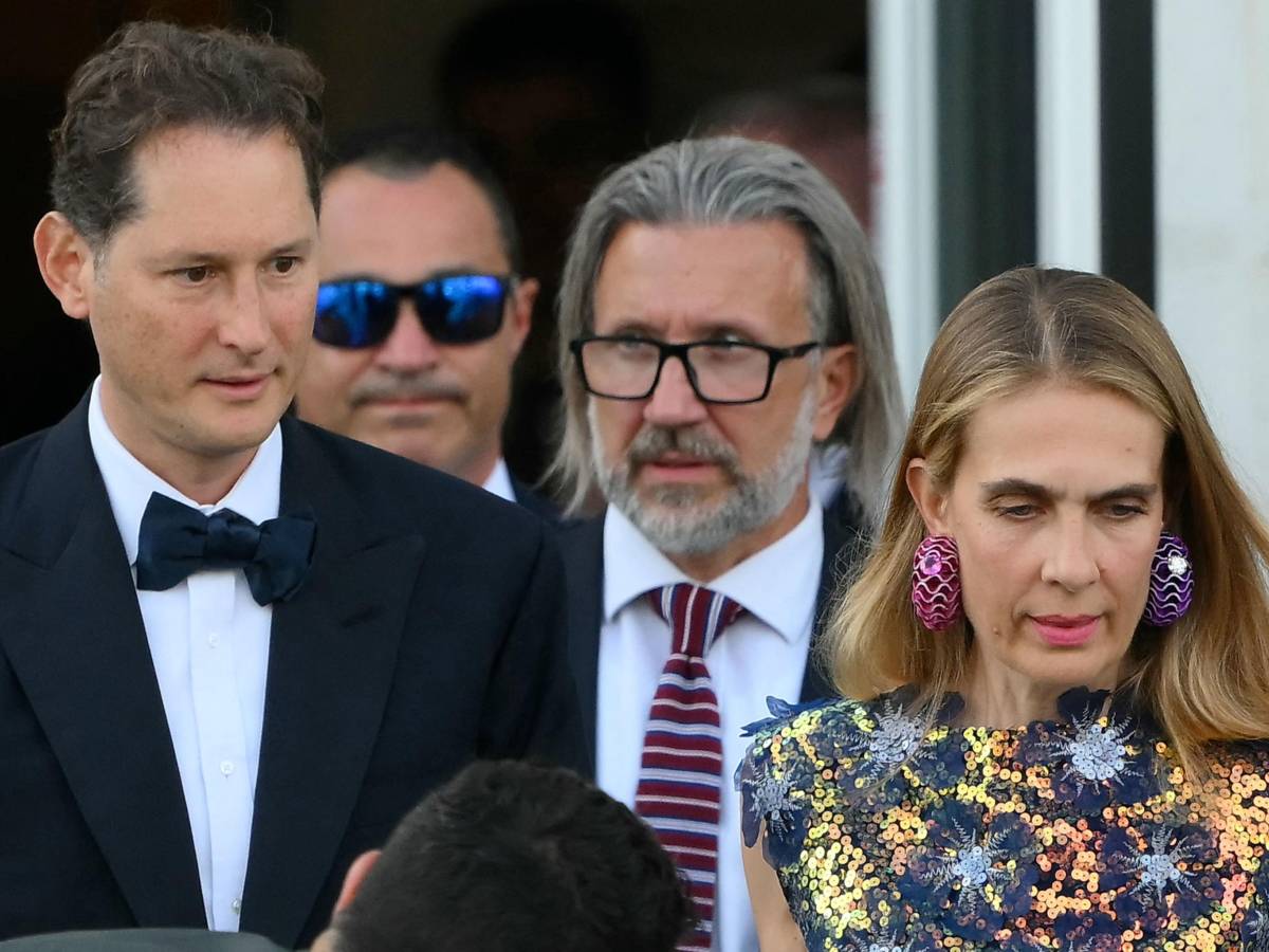 Venezia, capitale del lusso e dell'arte: Bezos ed Elkann ammirano Leonardo da Vinci