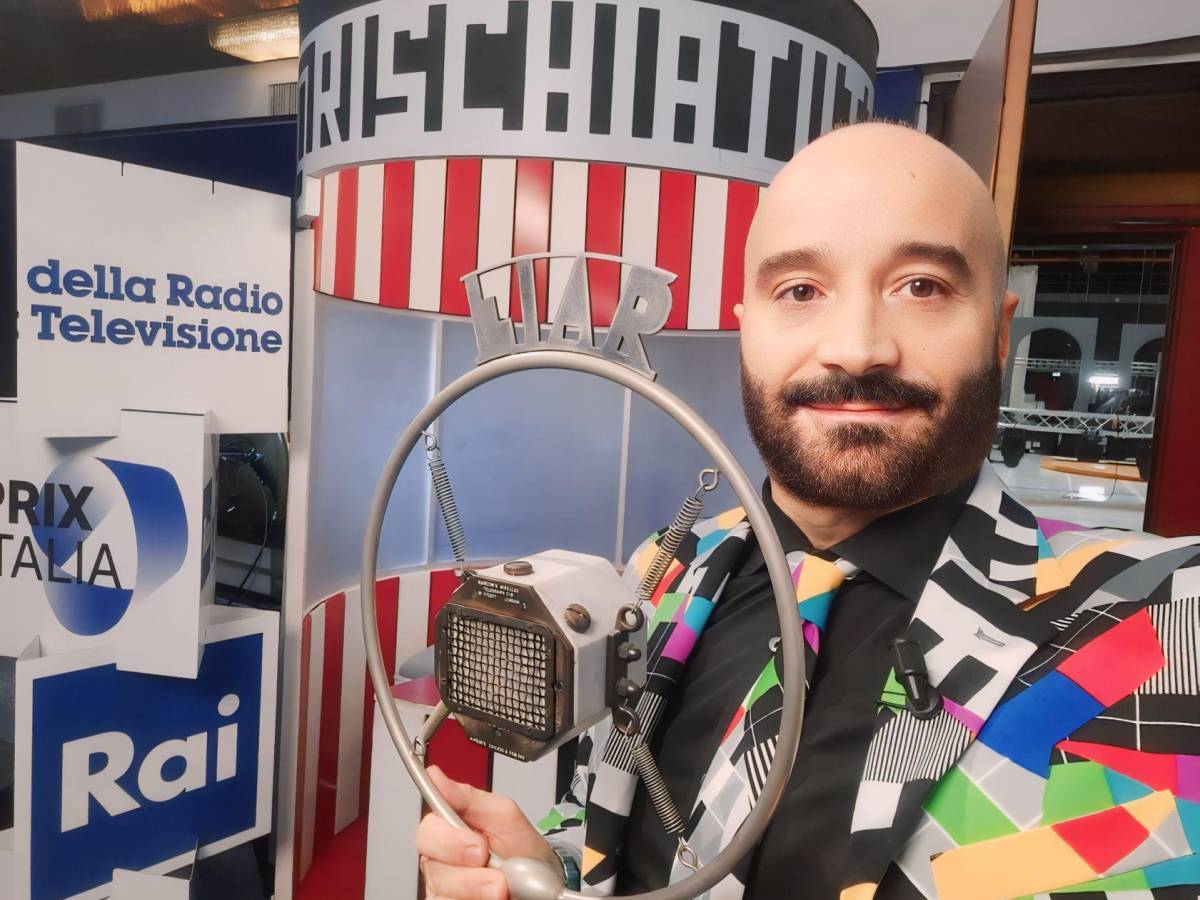 Massimiliano Cané: chi è l’uomo che dà voce alla memoria della TV italiana