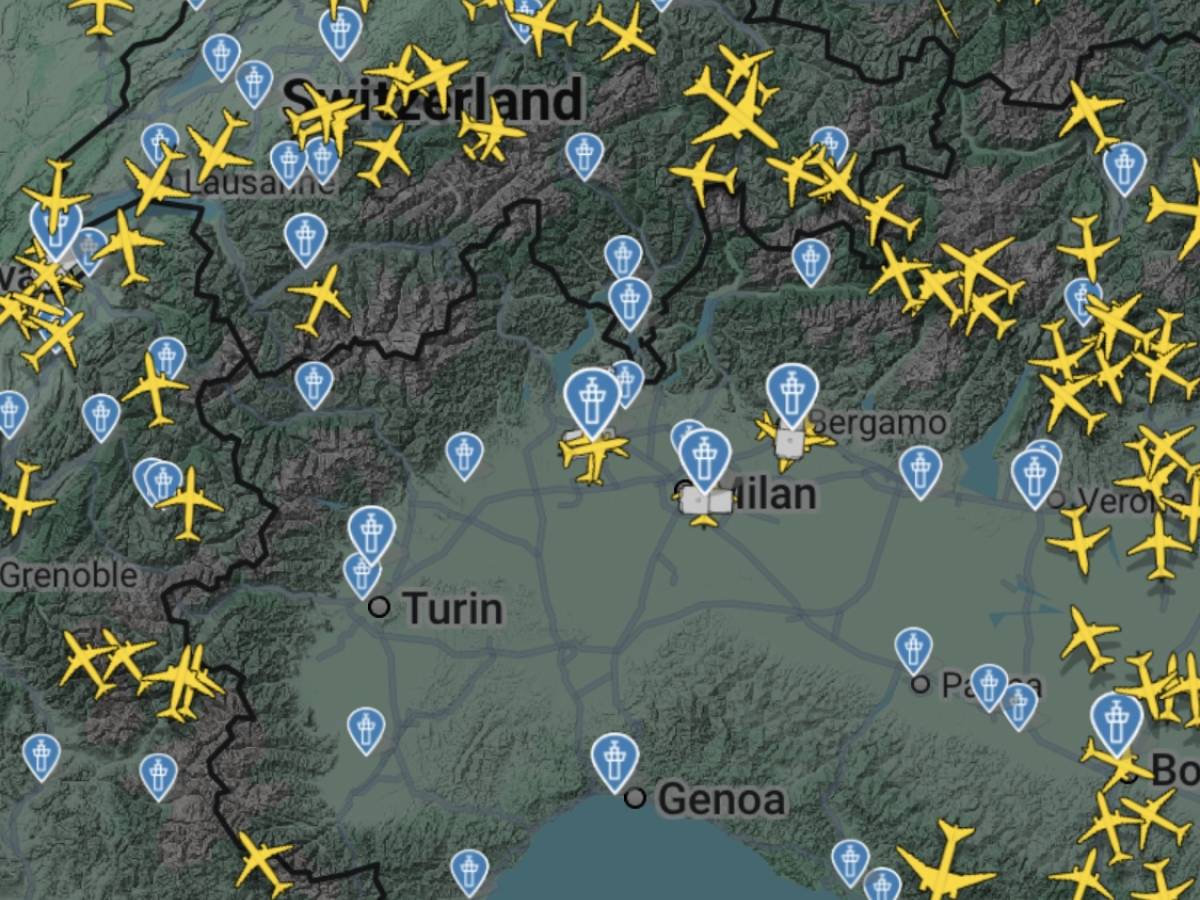 Guasto al centro radar del Nordovest: tutti gli aerei a terra. Prime ripartenze dopo le dieci Guasto al centro radar del Nordovest: tutti gli aerei a terra. Prime ripartenze dopo le dieci