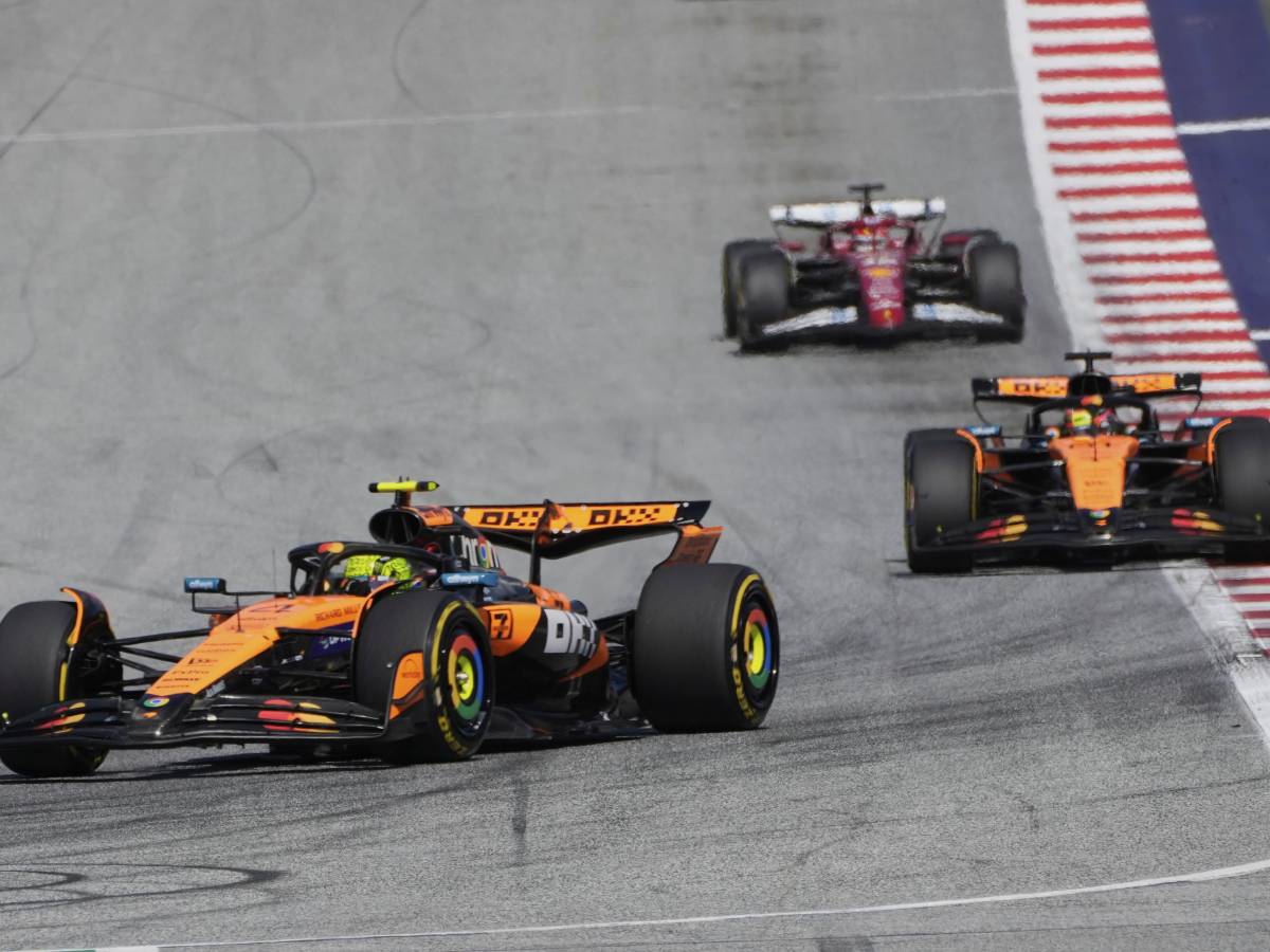 F1, a Norris il duello in casa McLaren in Austria. Leclerc e Hamilton 3° e 4° F1, a Norris il duello in casa McLaren in Austria. Leclerc e Hamilton 3° e 4°
