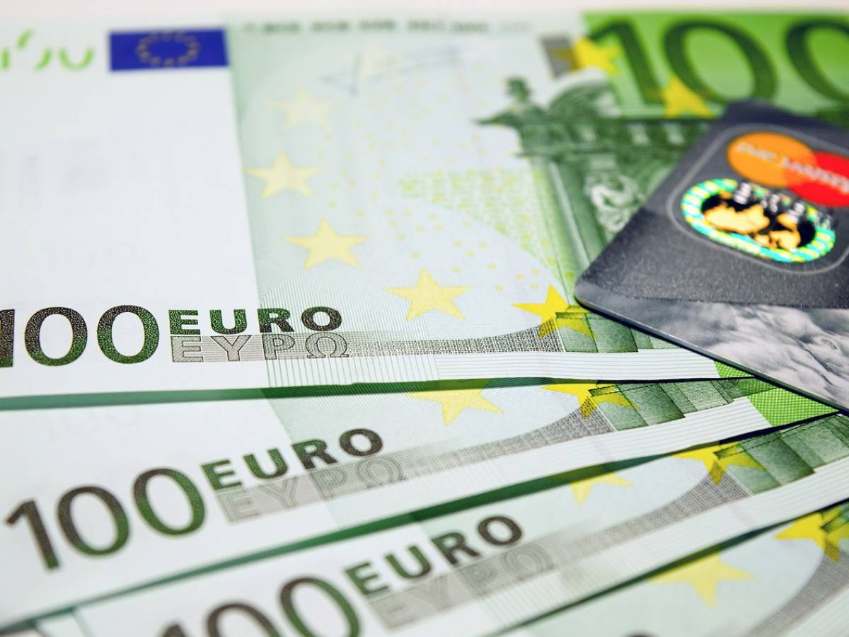 statali aumenti fino a 300 euro per i dipendenti ecco a chi spettano