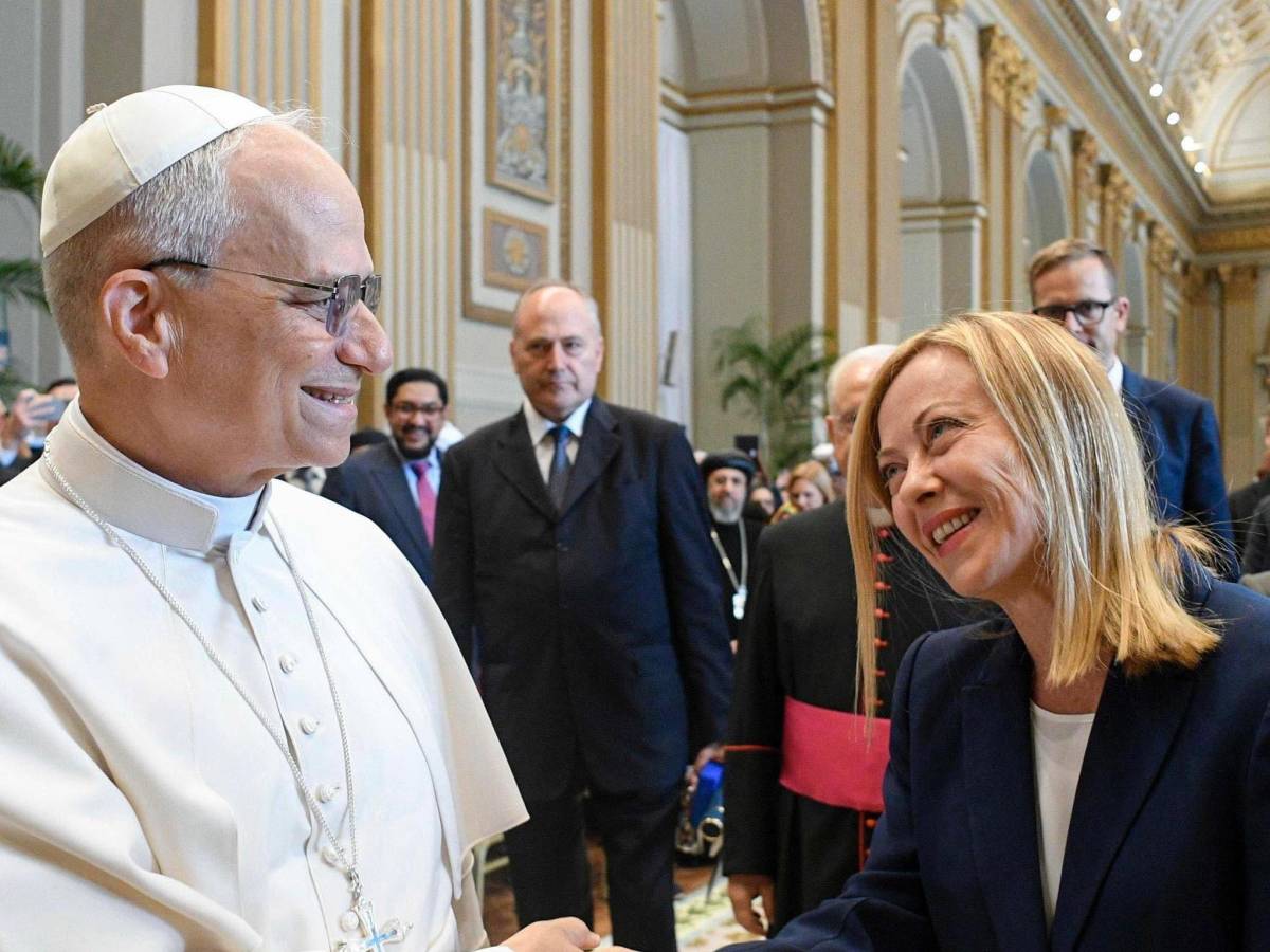 Meloni in udienza da Papa Leone XIV. Prove di sintonia su lavoro, famiglia, droga e temi etici Meloni in udienza da Papa Leone XIV. Prove di sintonia su lavoro, famiglia, droga e temi etici