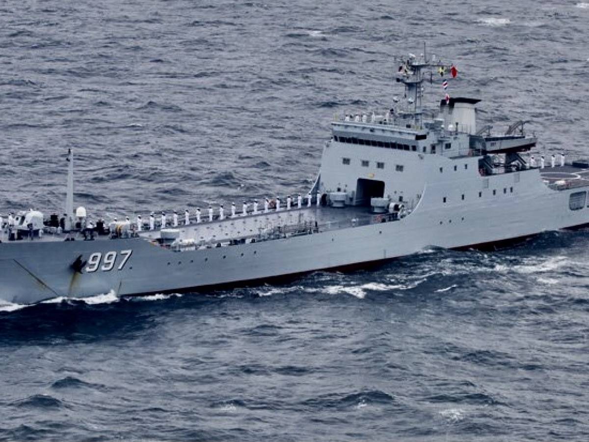 navi da sbarco cinesi vicine a taiwan sale la tensione nel pacifico