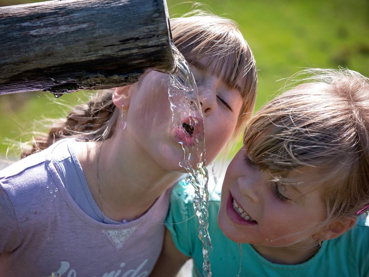 Una fontanella d'acqua