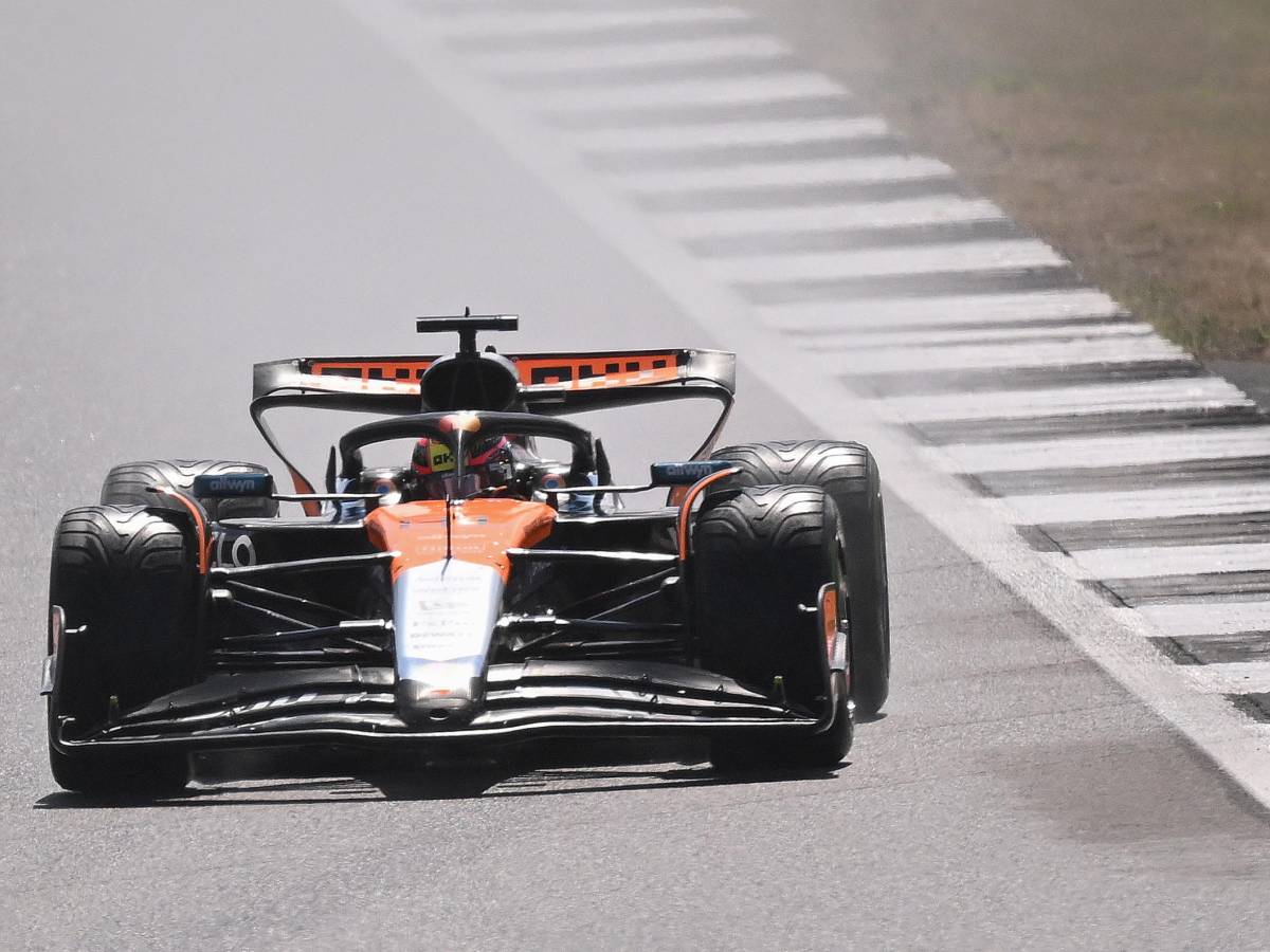 F1, caos pioggia a Silverstone. Norris batte Piastri, Hamilton sfiora il podio F1, caos pioggia a Silverstone. Norris batte Piastri, Hamilton sfiora il podio