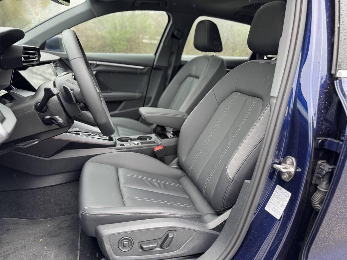 Audi A3 plug-in 2025: guarda la gallery della nuova compatta ibrida 16