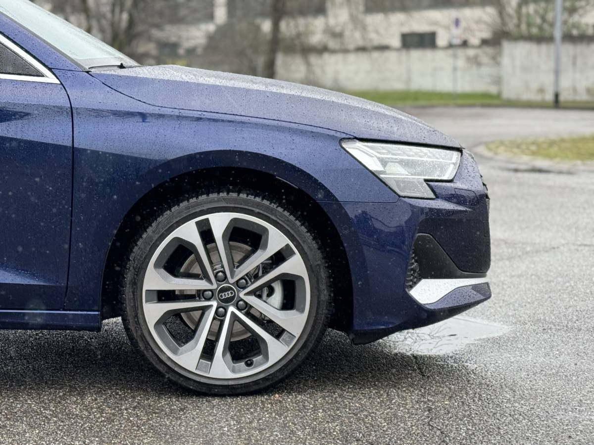 Audi A3 plug-in 2025: guarda la gallery della nuova compatta ibrida 8