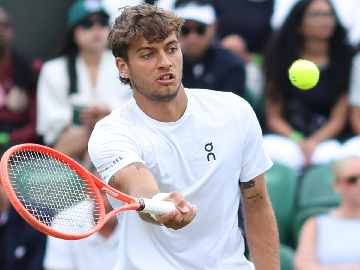 Chi è Flavio Cobolli, il tennista che si allena con Sinner a Wimbledon Chi è Flavio Cobolli, il tennista che si allena con Sinner a Wimbledon