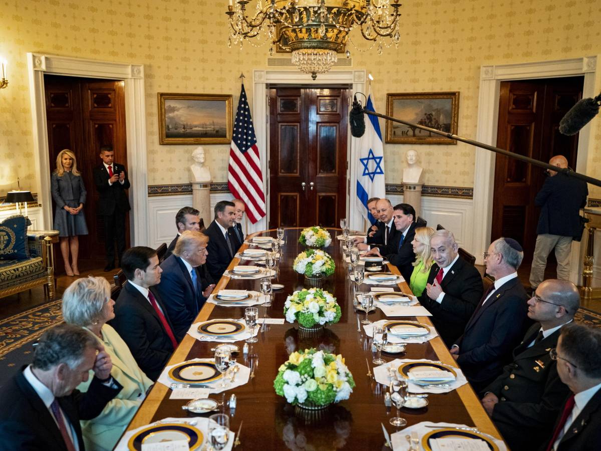 Il pressing sulla tregua a Gaza, il nucleare iraniano, il futuro dei palestinesi: di cosa hanno discusso Netanyahu e Trump Il pressing sulla tregua a Gaza, il nucleare iraniano, il futuro dei palestinesi: di cosa hanno discusso Netanyahu e Trump