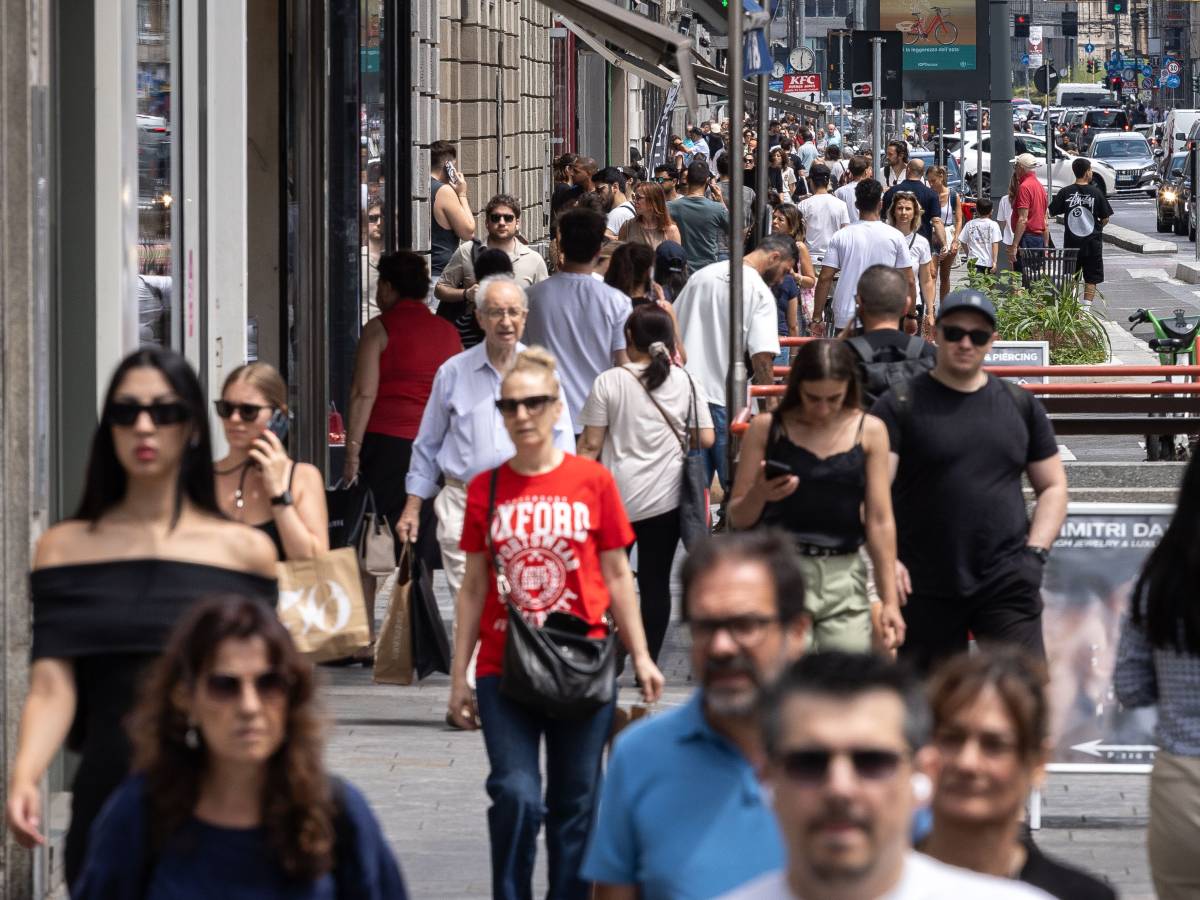 con l8217estate arrivano le occasioni guida sociologica alla stagione degli acquisti da Ilgiornale.it con l8217estate arrivano le occasioni guida sociologica alla stagione degli acquisti