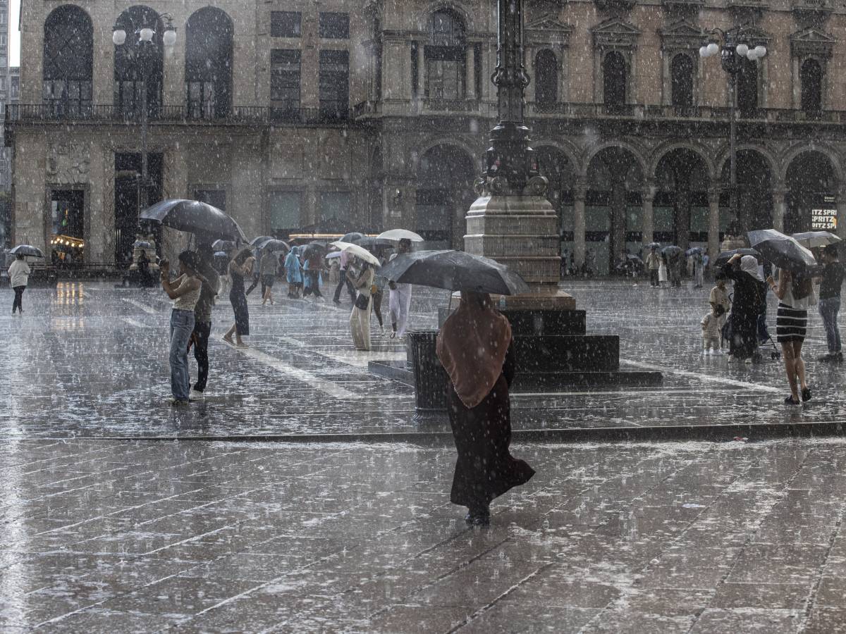 "La pioggia di 3 mesi". Ecco dove colpiranno i nubifragi "La pioggia di 3 mesi". Ecco dove colpiranno i nubifragi