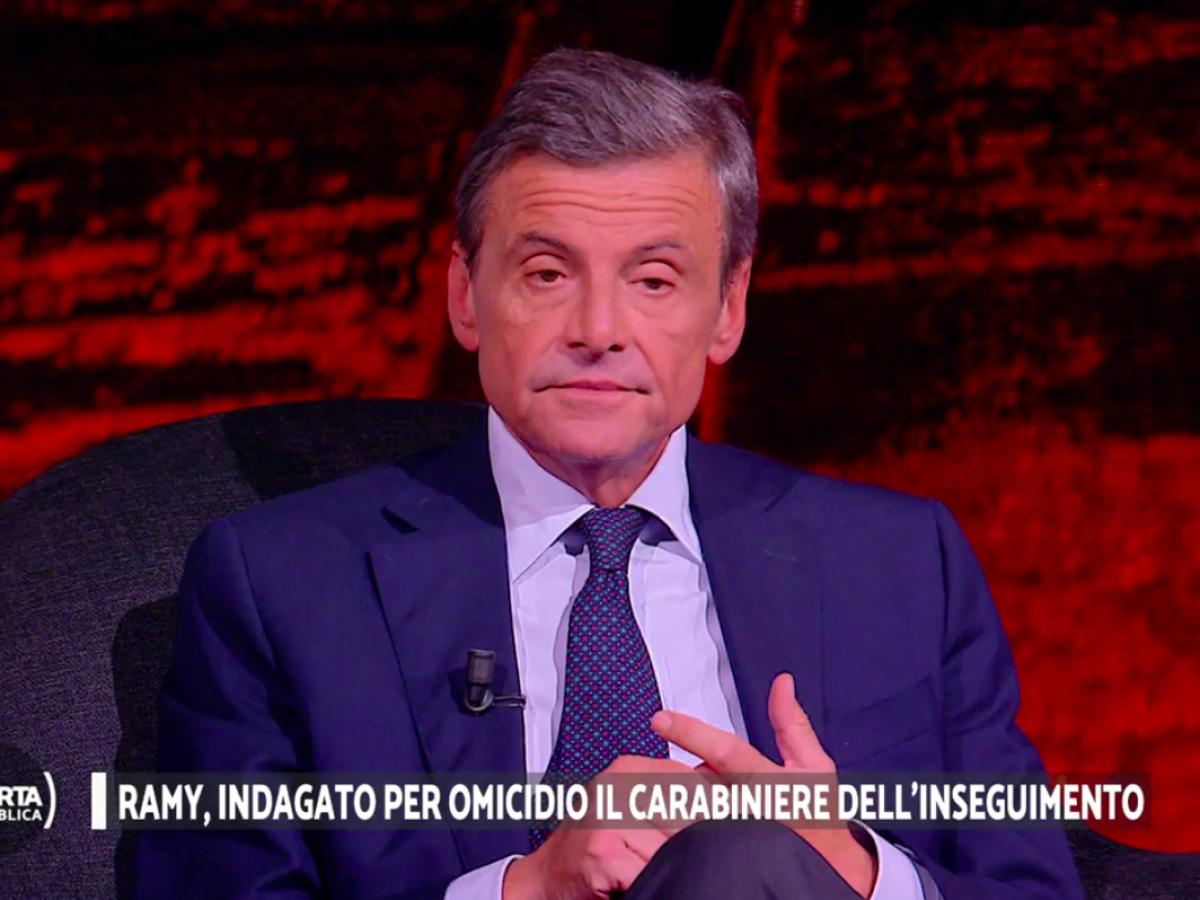 ero scappato dai poliziotti non avevo il casco la confessione di calenda