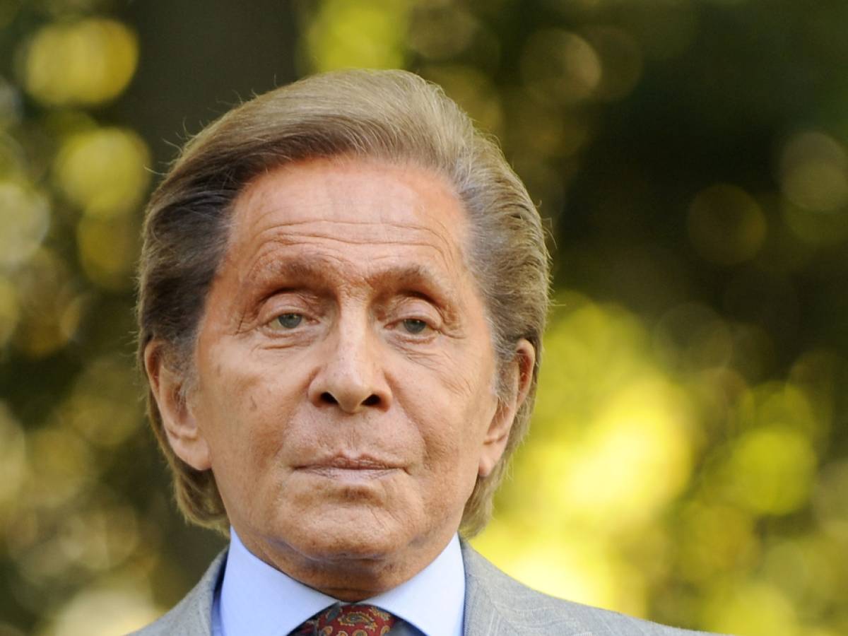 Rapina in villa per lo stilista Valentino Garavani. "Ladri incappucciati" Rapina in villa per lo stilista Valentino Garavani. "Ladri incappucciati"