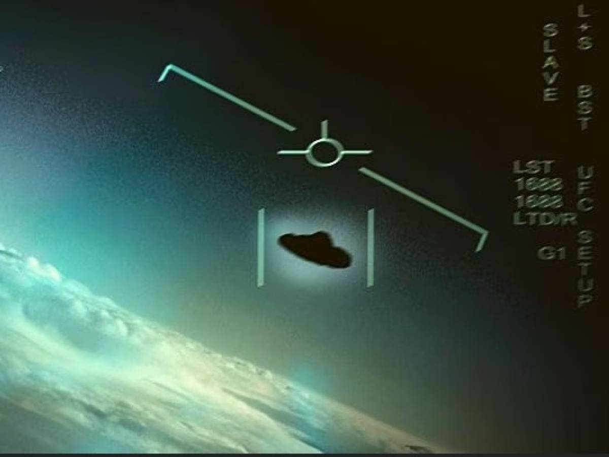 missioni apollo video militari e sfere misteriose cosa c8217232 nei dossier ufo di trump da Ilgiornale.it missioni apollo video militari e sfere misteriose cosa c8217232 nei dossier ufo di trump