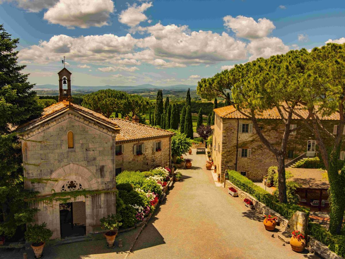 Il Poggio Rosso ora parla greco - il Giornale