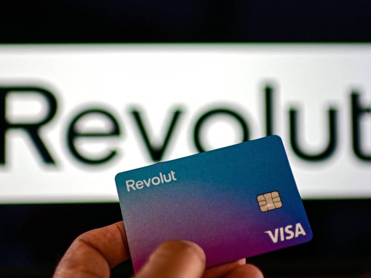 Revolut si "autovaluta" 65 miliardi Revolut si "autovaluta" 65 miliardi